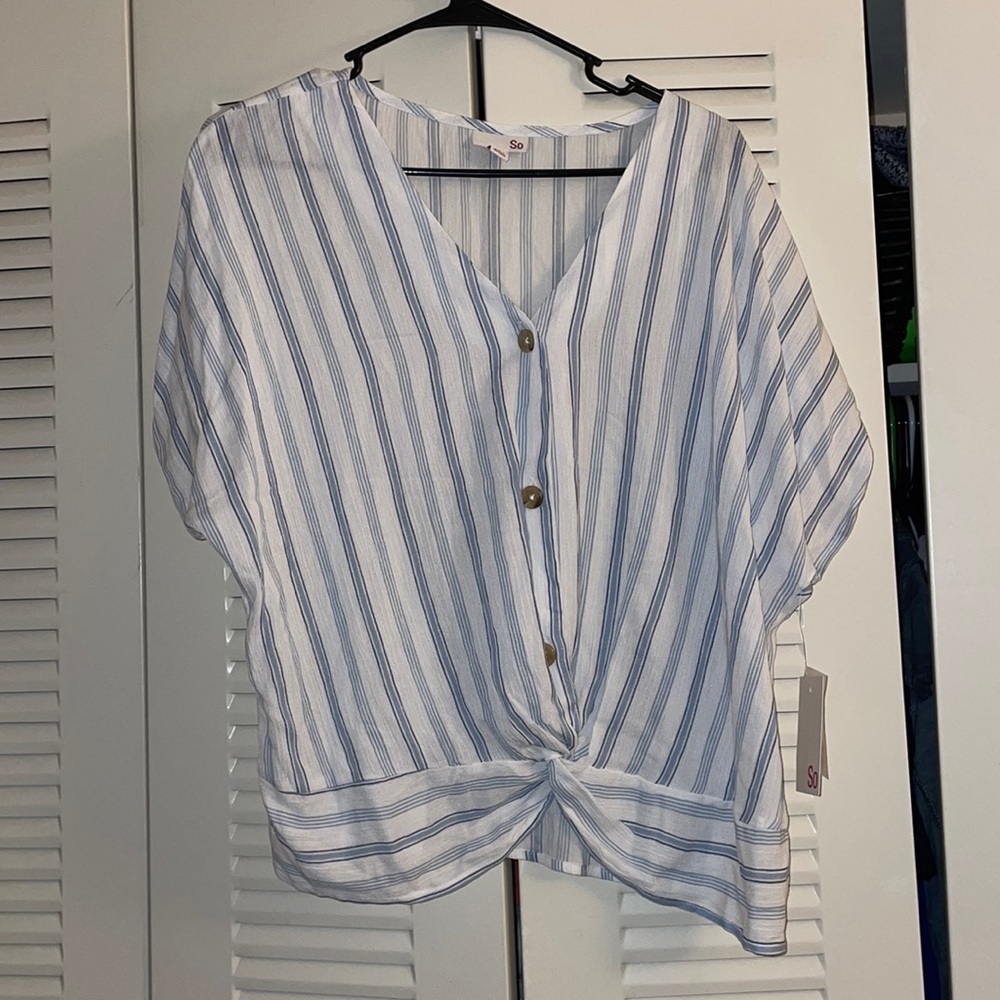 Large short sleeve twist tee by SO of Kohls